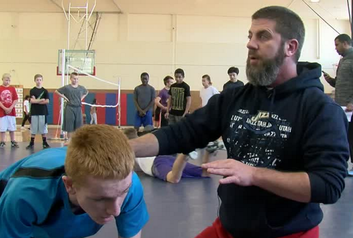 Blind wrestler and blind coach develop unique bond at Brockbank Jr.