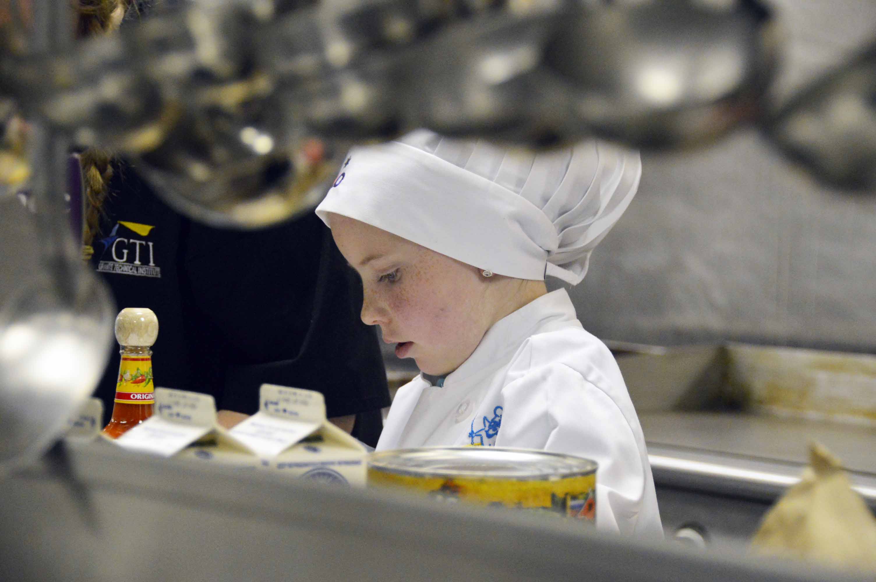 Fourth-graders take over GEC café kitchen for regional culinary competition